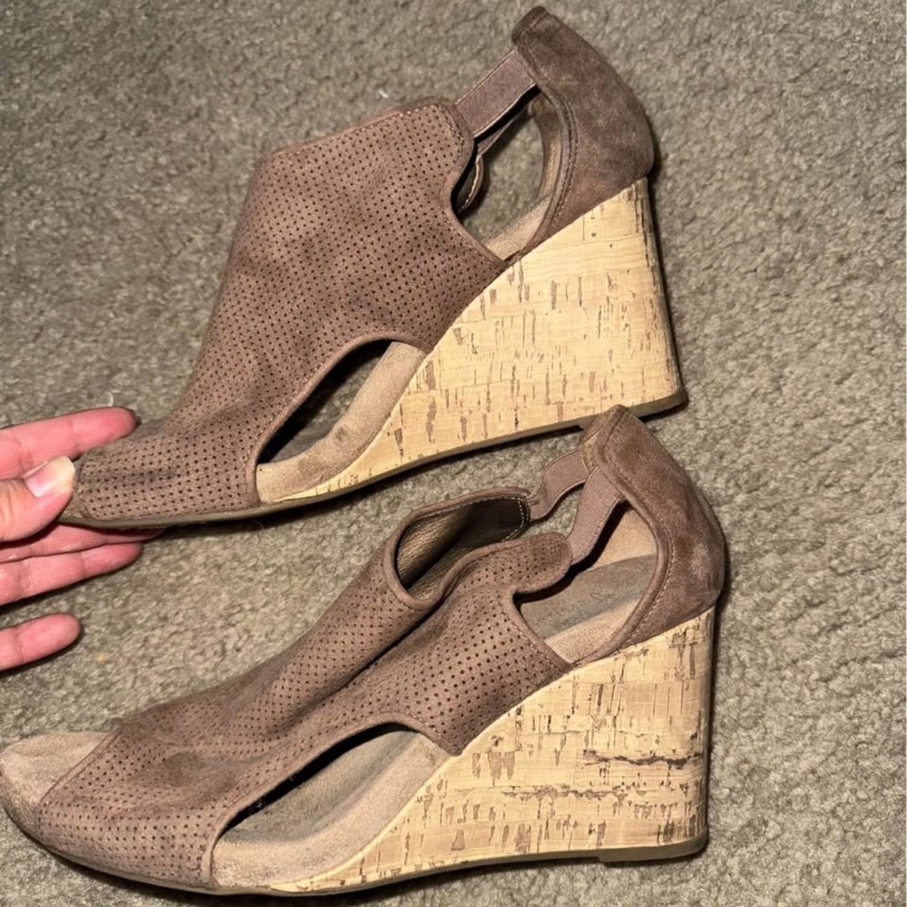 Women's Brown Wedge Sandals